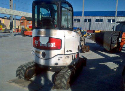 BOBCAT EXC 425